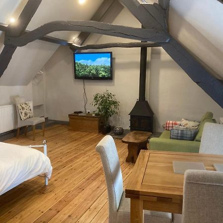Plymouth Inn Окхамптън Екстериор снимка