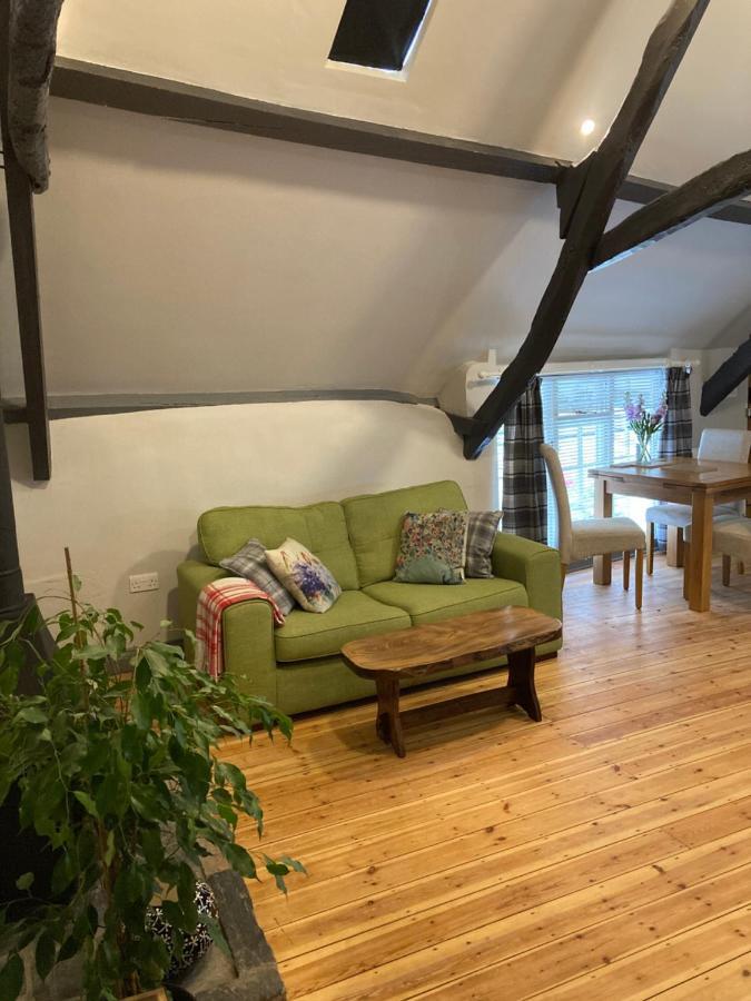 Plymouth Inn Окхамптън Екстериор снимка